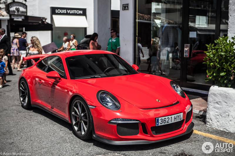 Illustration for article titled Ultimate Modesty: A Fin Deleted His 991 GT3 Wing